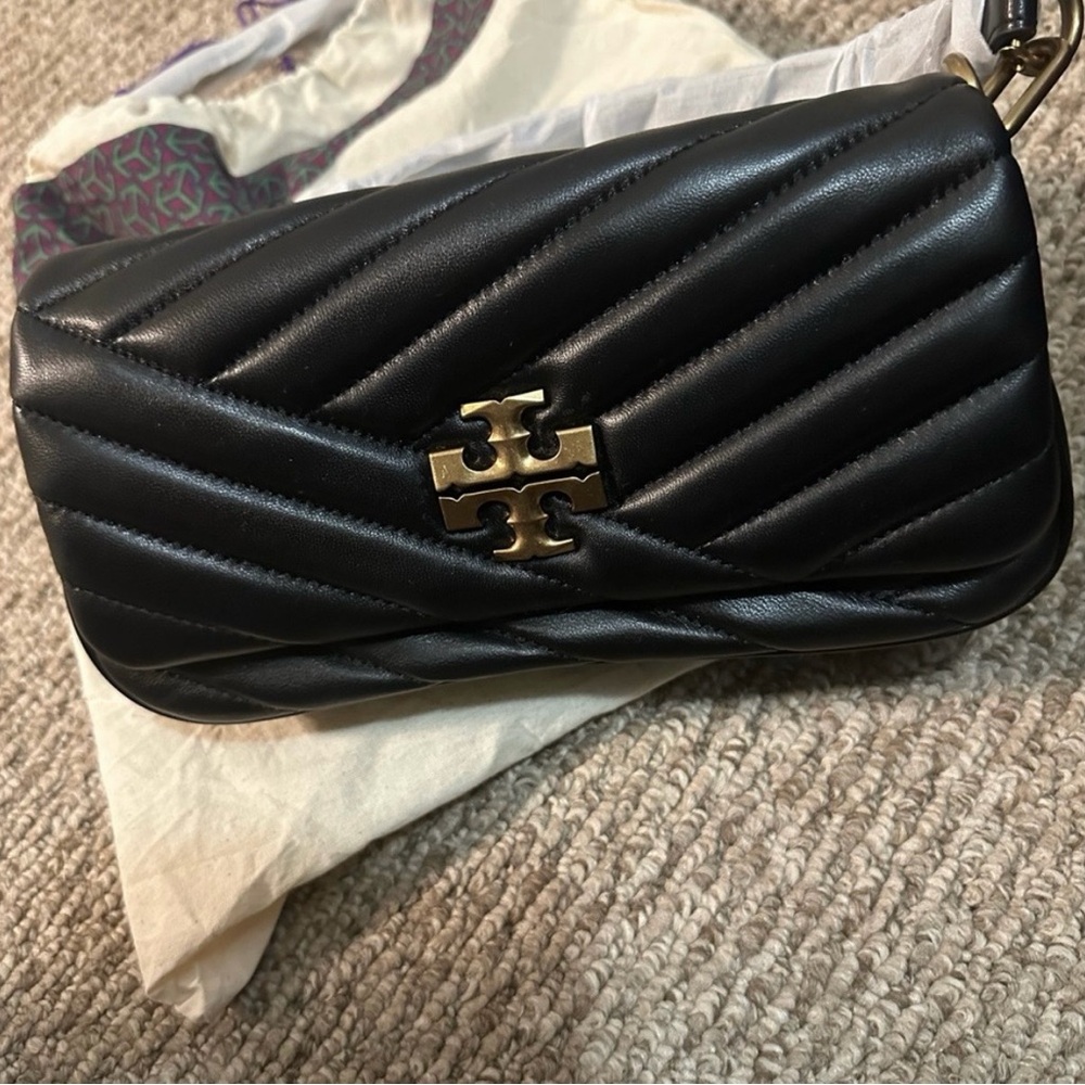 Tory Burch Black Kira Chevron quilted bag with Gold Logo